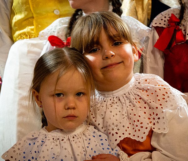 Zespół Folklorystyczny Snutki z kolędami u Franciszkanów FOTORELACJA