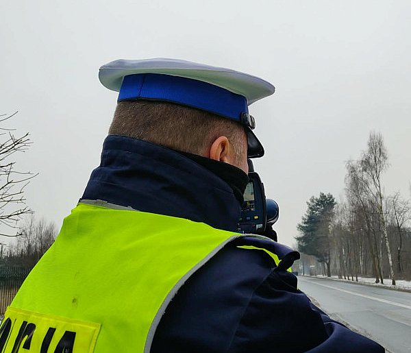 105 km/h w terenie zabudowanym! 20-latek stracił prawo jazdy