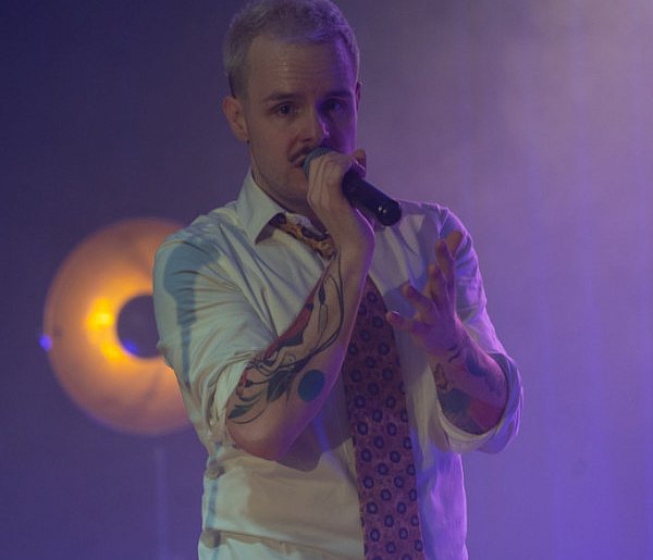 Gminny Dzień Kobiet z Filipem Mettlerem w Jaraczewie FOTORELACJA