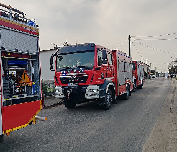 Poranny pożar w Łuszczanowie. Cztery zastępy straży pożarnej w akcji (ZDJĘCIA)