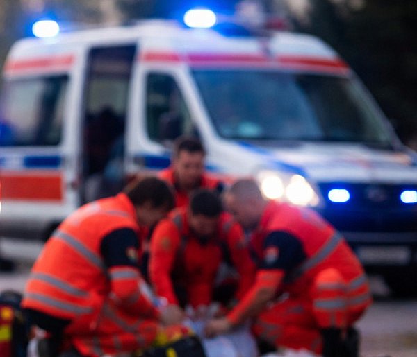 Nie żyje 59-letni mieszkaniec Jarocina. Zasłabł na ulicy