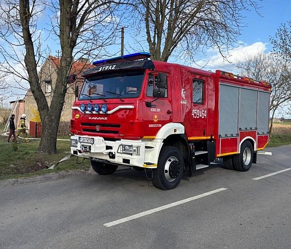 Trzy interwencje strażaków w święta. Kolizja i pożary w powiecie (ZDJĘCIA)