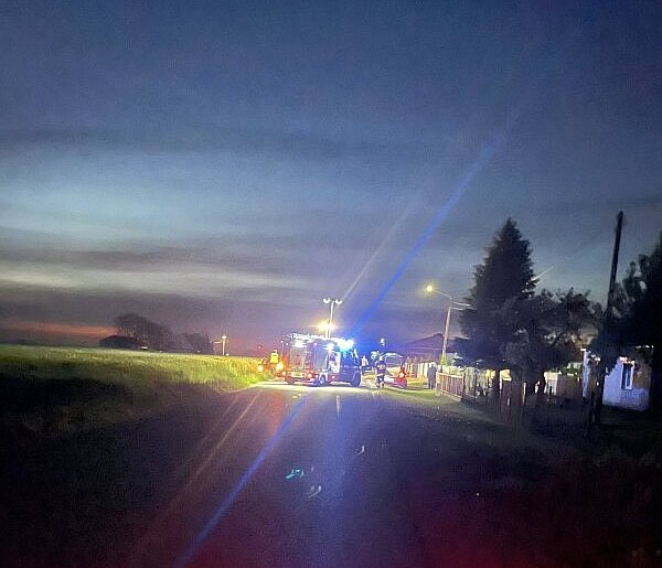 Potrącenie rowerzystki w Wojciechowie. Kobieta trafiła do szpitala (ZDJĘCIA)