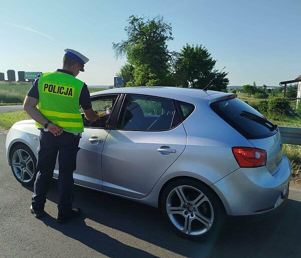 Jarocińska policja skontrolowała blisko 1.900 kierowców. Dwóch było po alkoholu