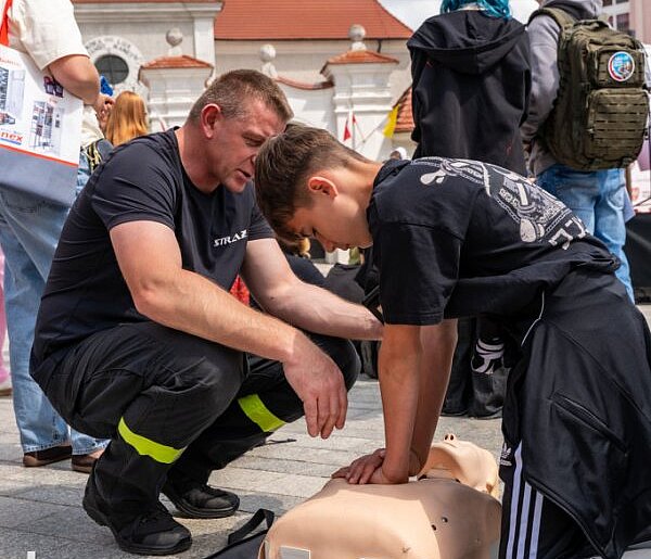 Tłumy uczniów na Festiwalu Rzemiosła w Jarocinie. Poznali świat zawodów od kuchni