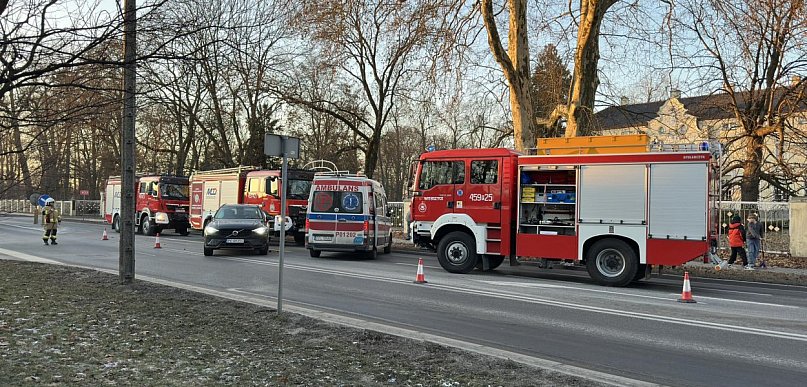 Zderzenie dwóch osobówek w Witaszycach. Służby na miejscu (ZDJĘCIA)