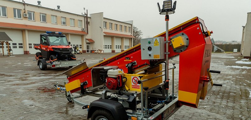 Nowoczesny sprzęt dla PSP w Jarocinie. Strażacy zyskali nowe możliwości (ZDJĘCIA)