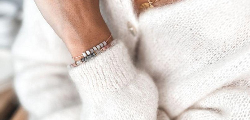 Modne bransoletki damskie Manoki – co teraz nosimy na nadgarstkach