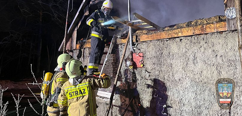 11 zastępów walczyło z pożarem w Ciemierowie. W akcji też OSP Żerków (ZDJĘCIA)