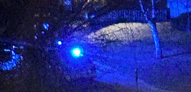 Dlaczego policja świeciła w okna na os. Konstytucji? Znamy wyjaśnienie