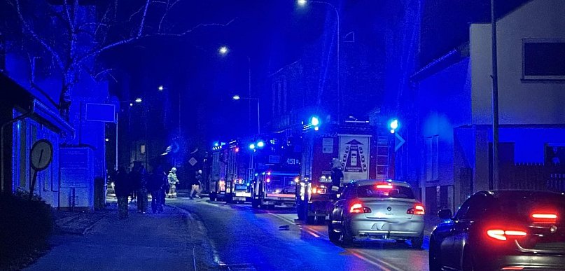 Pożar sadzy w kamienicy. Strażacy interweniują na ul. Św. Ducha (ZDJĘCIA)