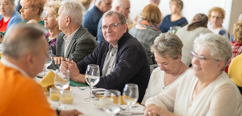 Śniadanie Wielkanocne dla seniorów i osób samotnych FOTORELACJA