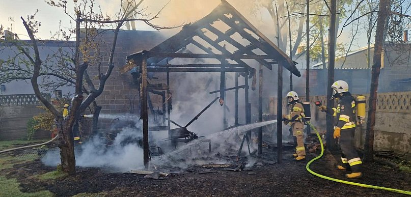 Cztery zastępy gasiły pożar w Kotlinie. Trwa ustalanie przyczyn (ZDJĘCIA)