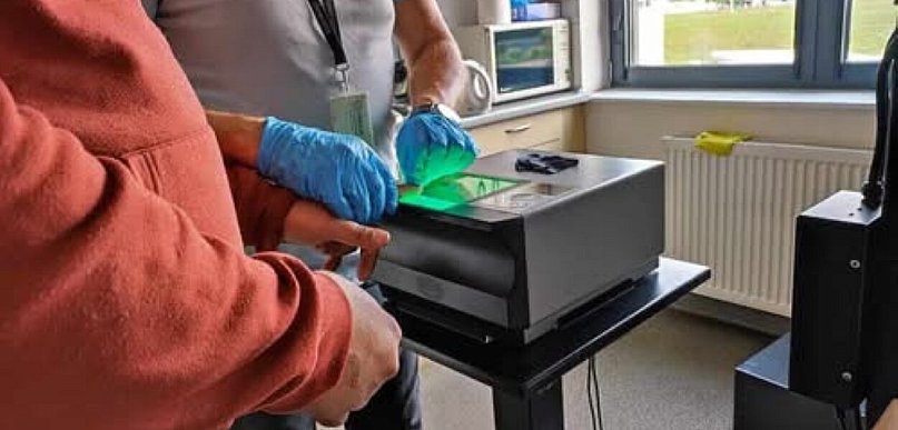 183 zarzuty i areszt. Policjanci odkryli skalę działalności 28-latka