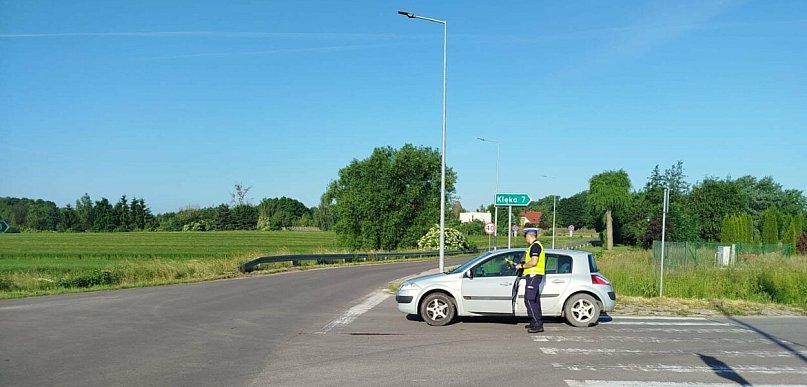 Jarocińska policja skontrolowała blisko 1.900 kierowców. Dwóch było po alkoholu