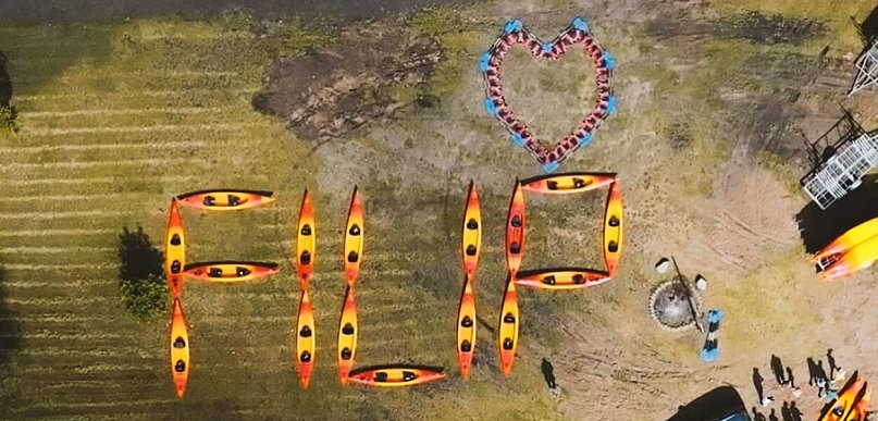 „Płyń z misją: Filip Zobacz”. Charytatywny spływ wraca z nową atrakcją