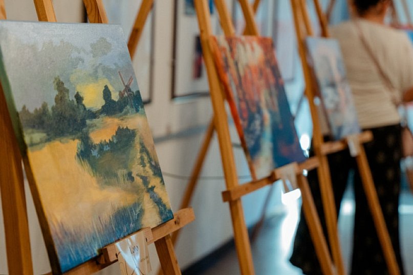 Wernisaż wystawy malarstwa Aleksandry Błaszczyk w Kamienicy Kultury