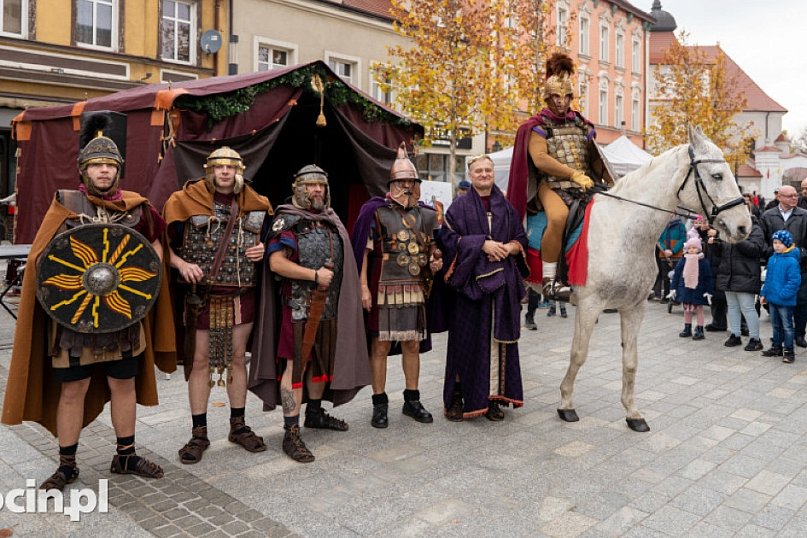 Święty Marcin zaprosił na Rynek – tłumy mimo deszczu!