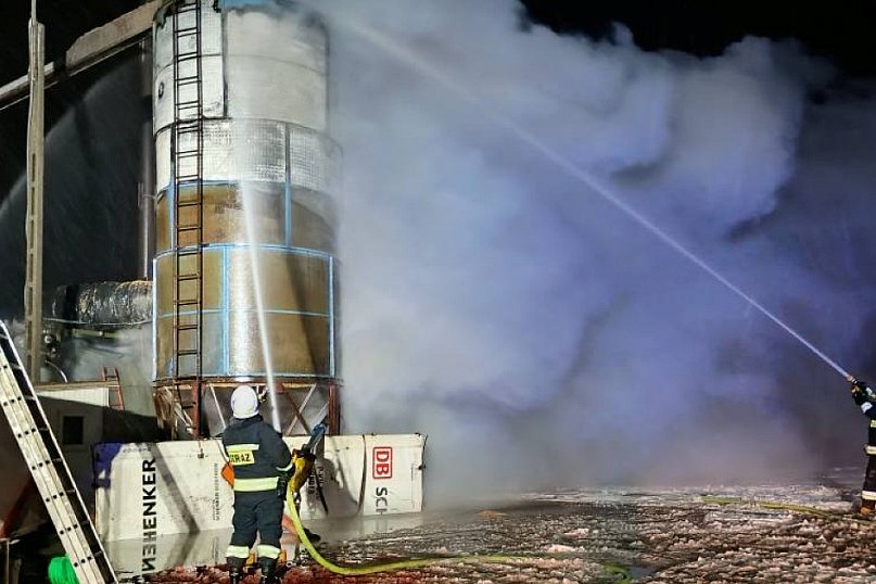 Pożar suszarni kukurydzy w Parzewie