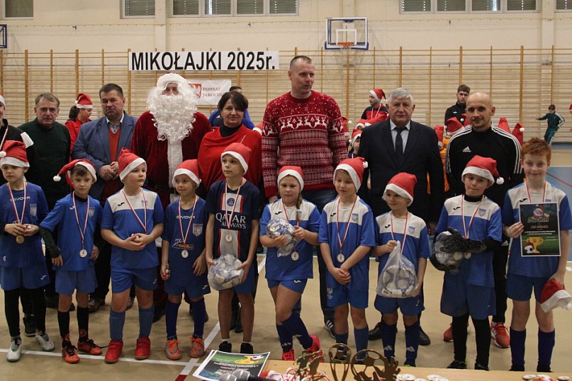 III Mikołajkowy Turniej Halowej Piłki Nożnej o Puchar Starosty Jarocińskiego rozstrzygnięty