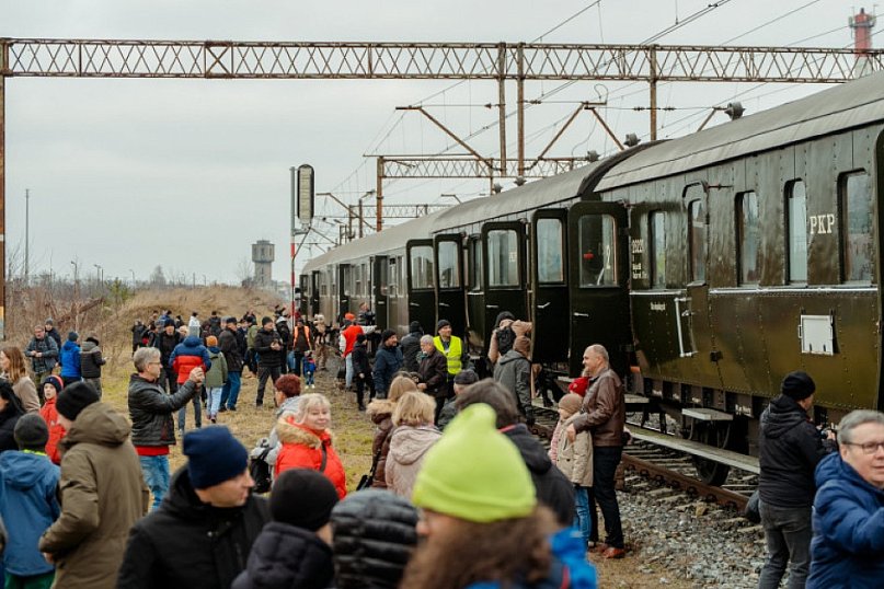 150-lecie kolei w Jarocinie uczczone jubileuszowym przejazdem pociągu retro