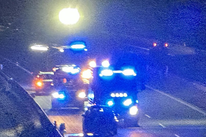 Obwodnica Jarocina w kierunku Poznania: kolizja dwóch aut, na miejscu wszystkie służby