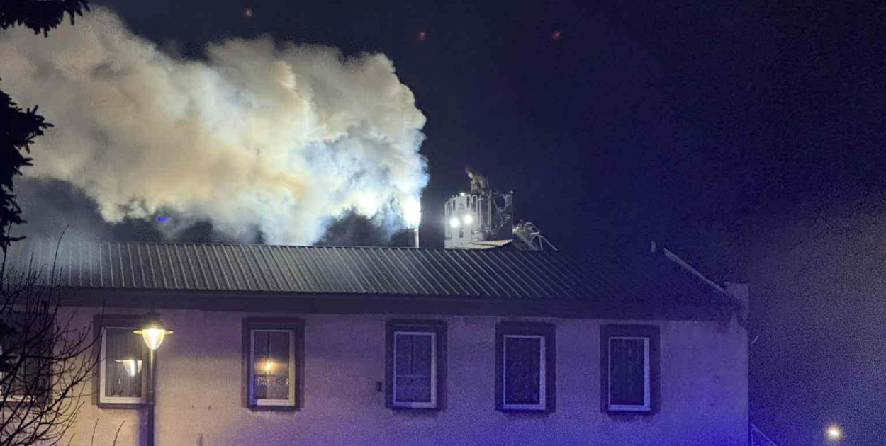 Pożar na Rynku w Jaraczewie Droga krajowa częściowo zablokowana (ZDJĘCIA)