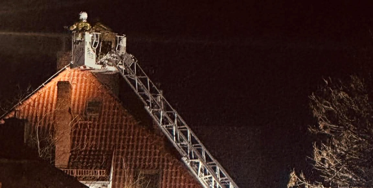 Wieczorna akcja strażaków przy ul. Nowej w Jarocinie. Brak utrudnień w ruchu