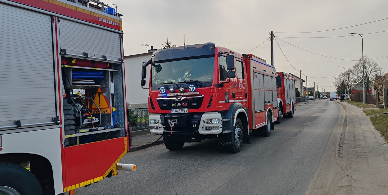 Poranny pożar w Łuszczanowie. Cztery zastępy straży pożarnej w akcji (ZDJĘCIA)