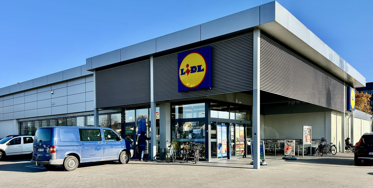 Duża zmiana w popularnym dyskoncie. Tych produktów już nie kupisz