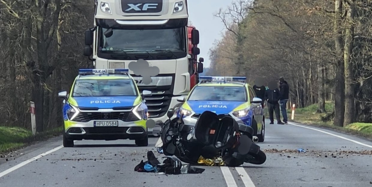 Tragiczny wypadek na DK11. Nie żyje 26-letni motocyklista (ZDJĘCIA)